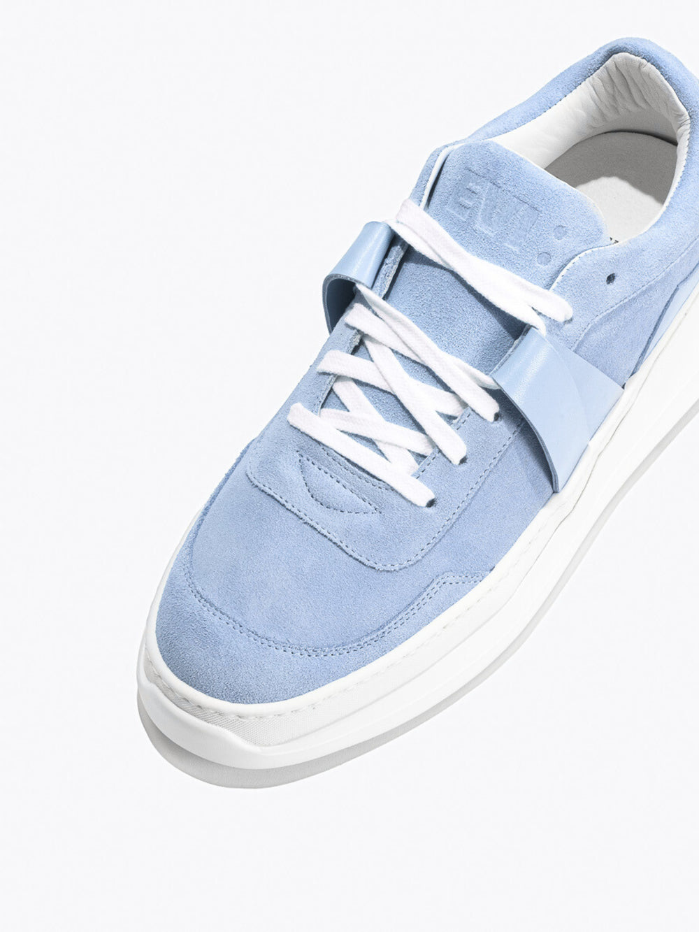 G025 : Bleu Azur - Sneakers en cuir velours et cuir nappa bleu