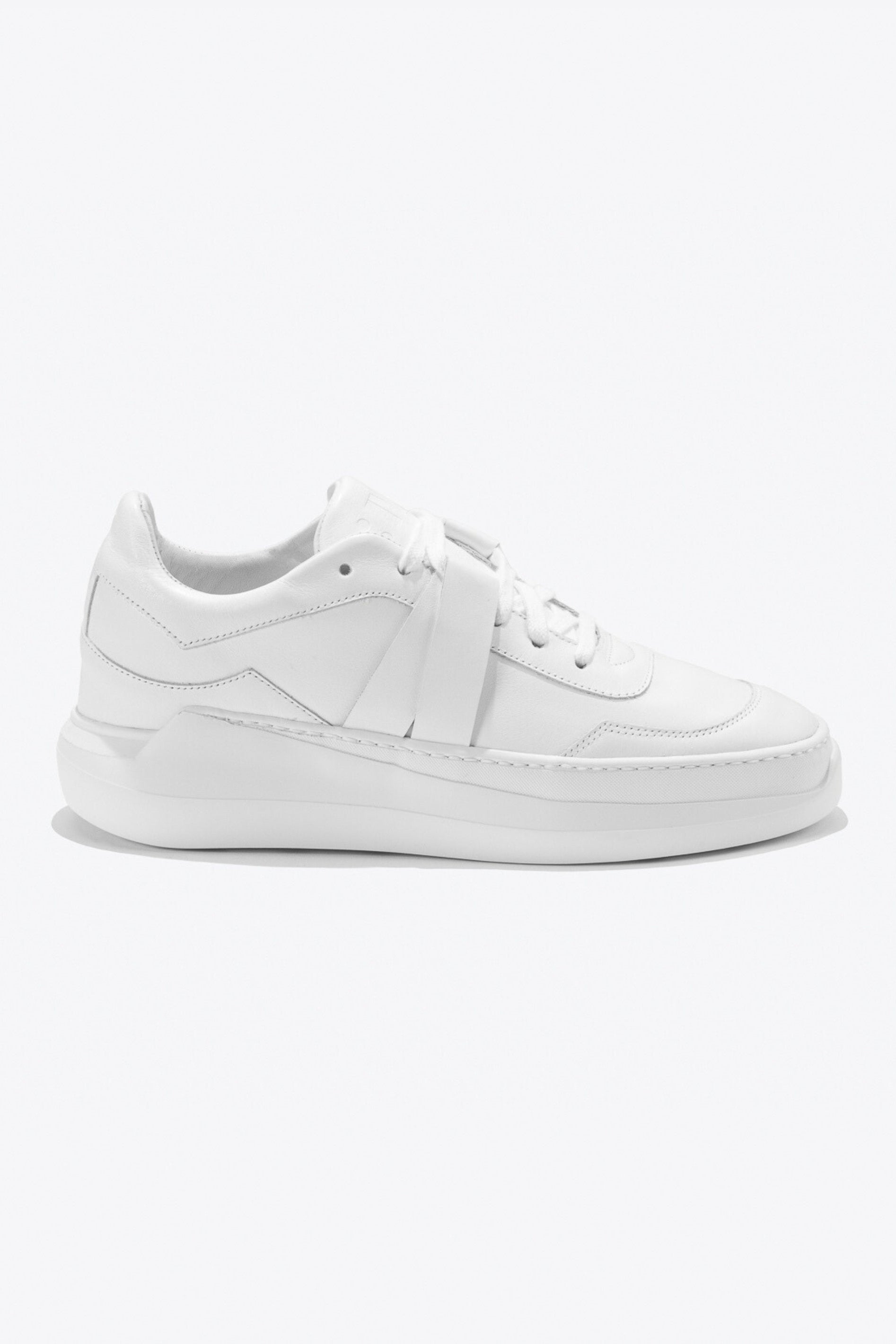 Sneakers artisanales made in france  EVI G0 Zénith en cuir lisse blanc