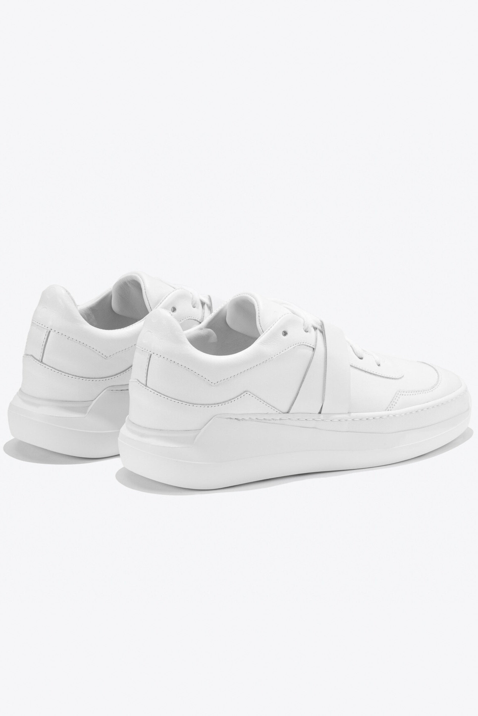 Sneakers artisanales made in france  EVI G0 Zénith en cuir lisse blanc