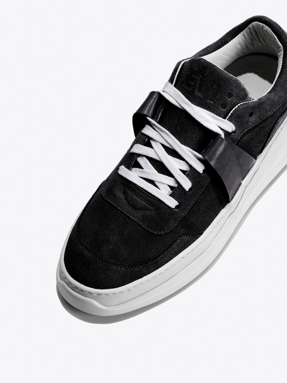 G025 : Noir Basalte - Sneakers en cuir velours et cuir nappa noir