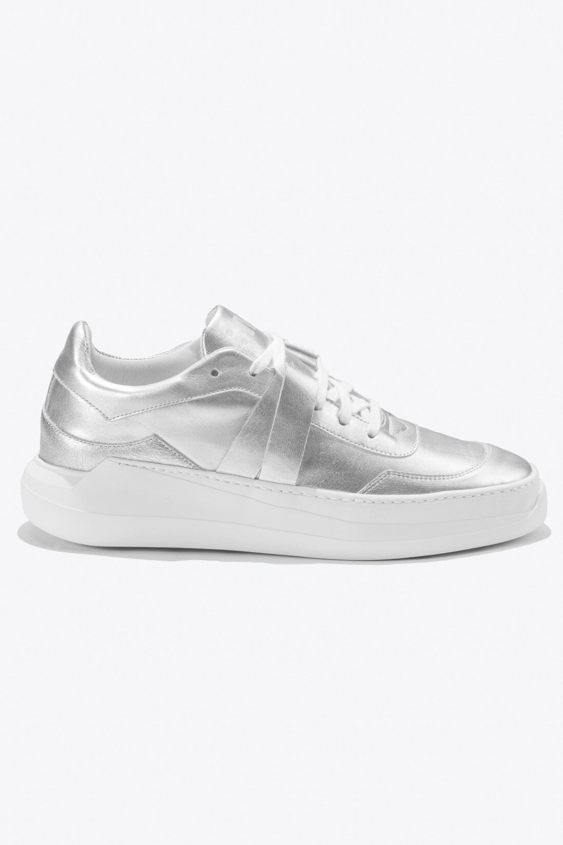 Sneakers artisanales made in france EVI G2 Magnétite en cuir métallisé argenté